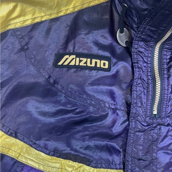 Mizuno Black and Yellow Jacket - Picture 3 of 5